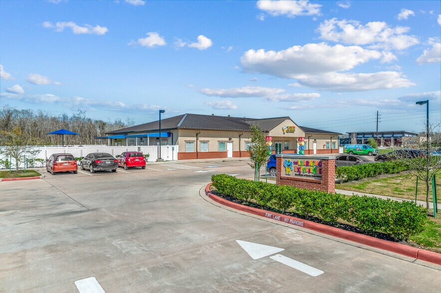 More Photos Of 3547 McHard Rd, Pearland Daycare Center For Sale