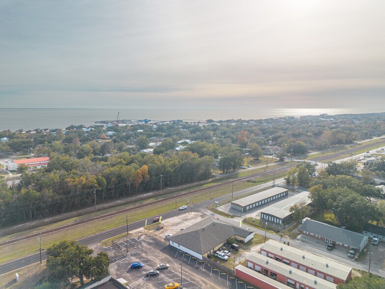 More Photos Of 520 E Railroad St, Long Beach Office For Sale