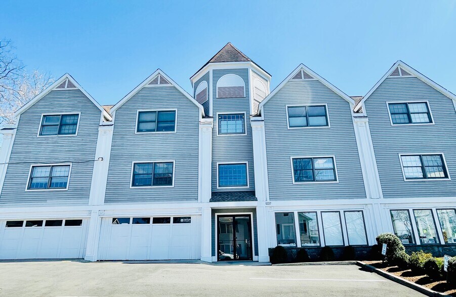 More Photos Of 1037 E Putnam Ave, Riverside Office For Lease