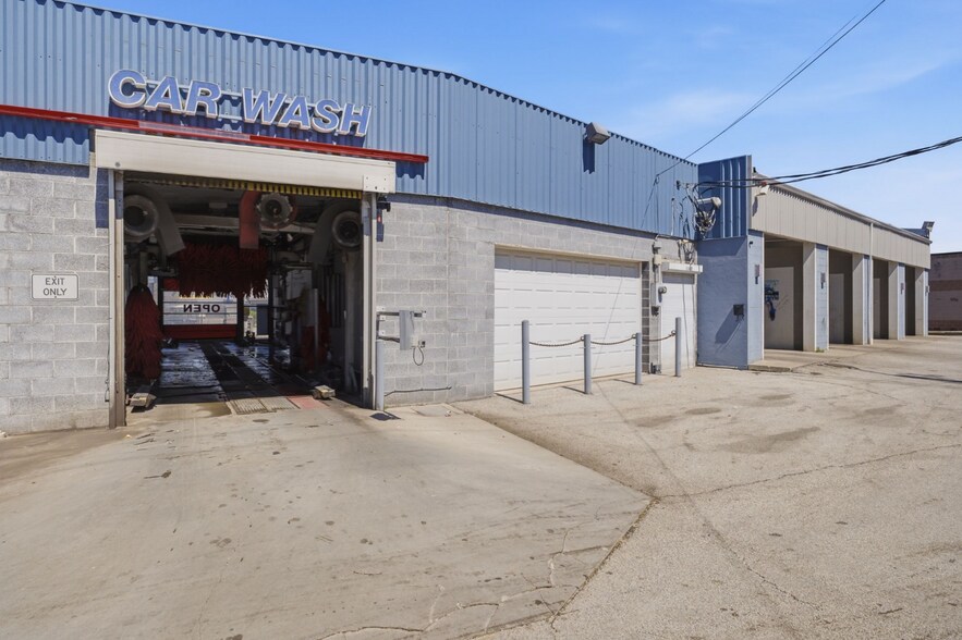 More Photos Of 15610 Lake Shore Blvd, Cleveland General Retail For Sale