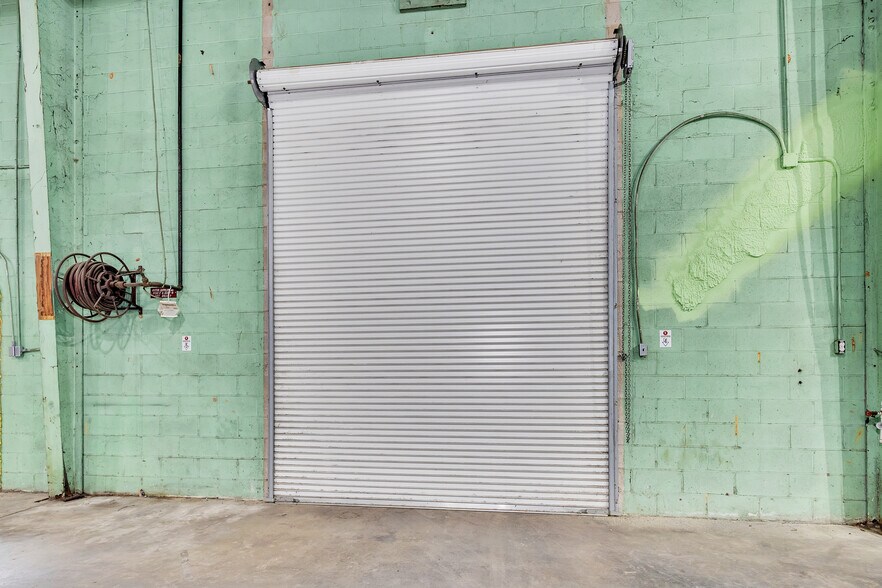 More Photos Of 121 Trotter Industrial Ln, Saluda Warehouse For Lease