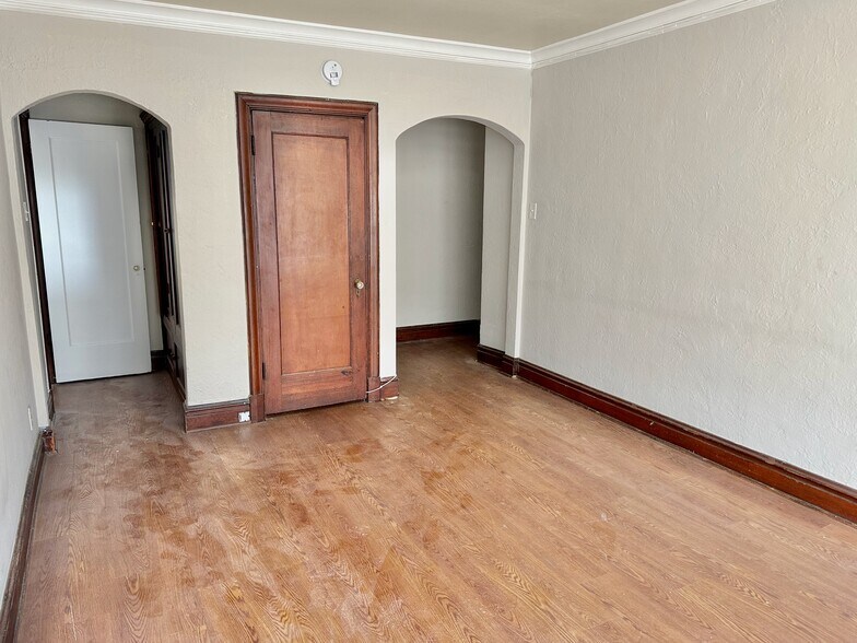 More Photos Of 5001 S Grand Blvd, Saint Louis Apartments For Sale