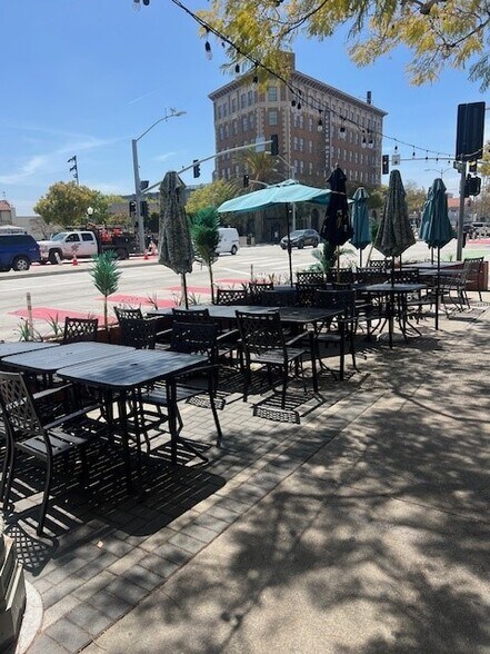 More Photos Of 3850 S Main St, Culver City Storefront Retail Office For Lease