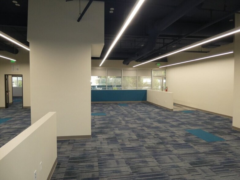 More Photos Of 6100-6120 San Fernando Rd, Glendale Office For Sale
