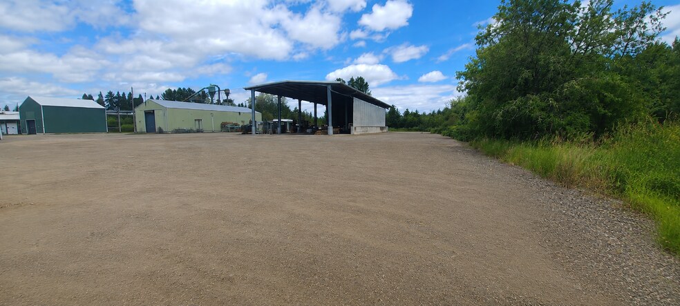 More Photos Of 4515 NE Elliott Cir, Corvallis Lumberyard For Lease