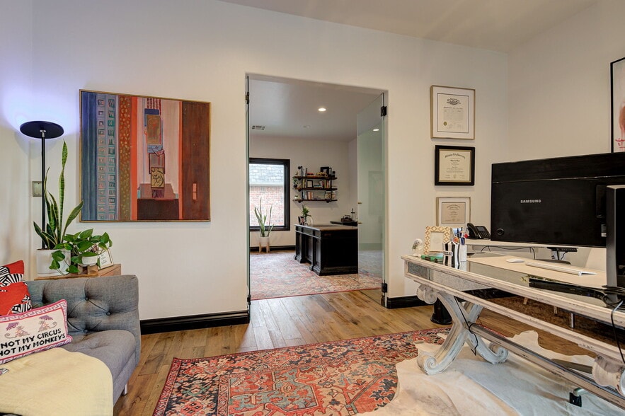 More Photos Of 2917 NW 156th St, Edmond Office Residential For Sale