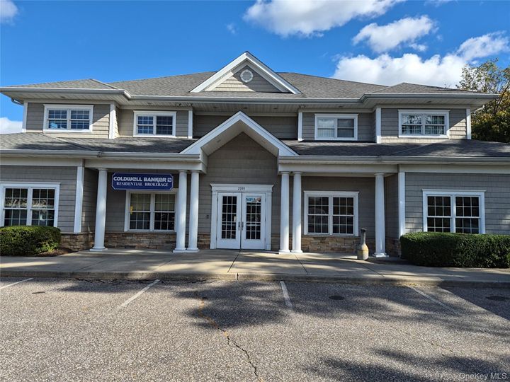 More Photos Of 2395 Ocean Ave, Ronkonkoma Office For Lease