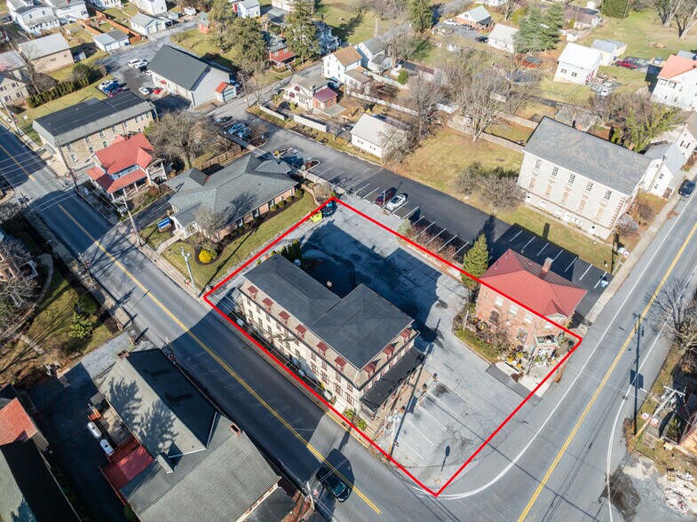 More Photos Of 101 N Market St, Schaefferstown General Retail For Sale