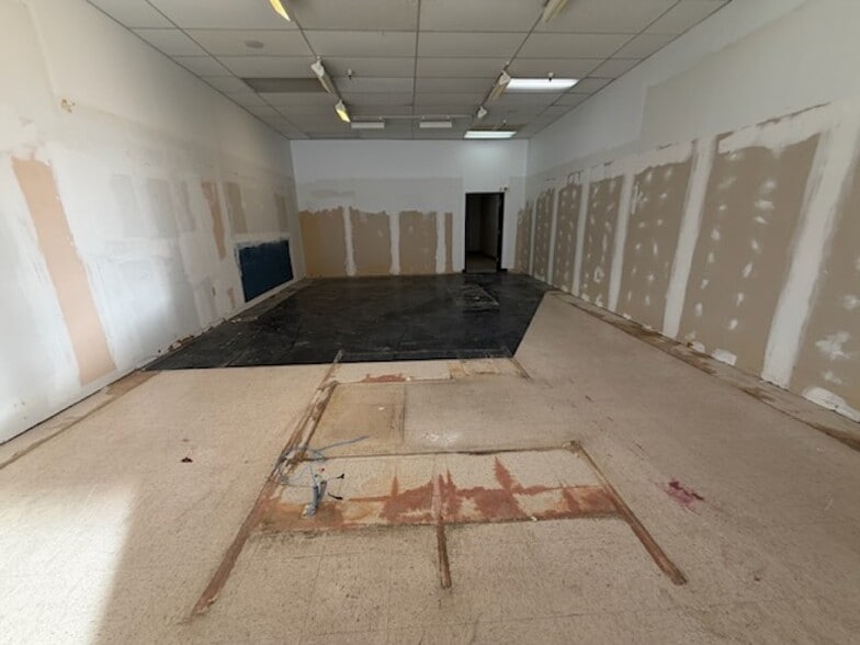 More Photos Of 177-297 Paragon Pky, Waynesville Freestanding For Lease