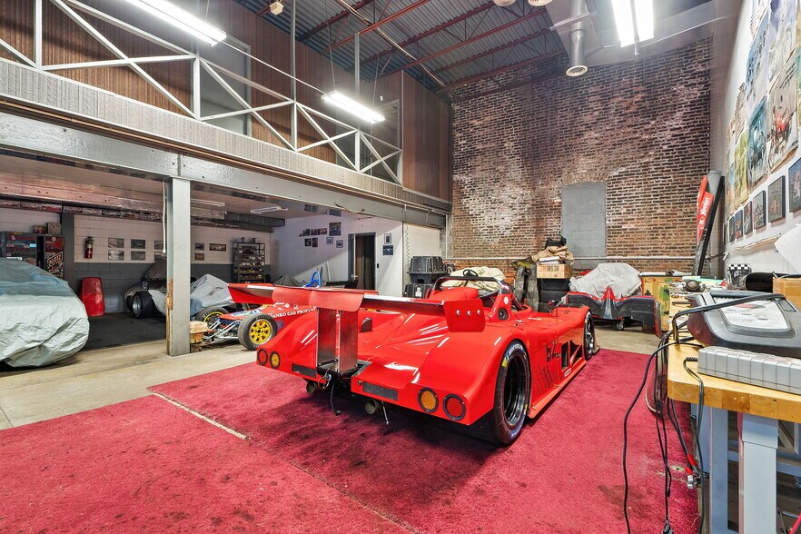 More Photos Of 560 N Main St, Pittston Warehouse For Sale