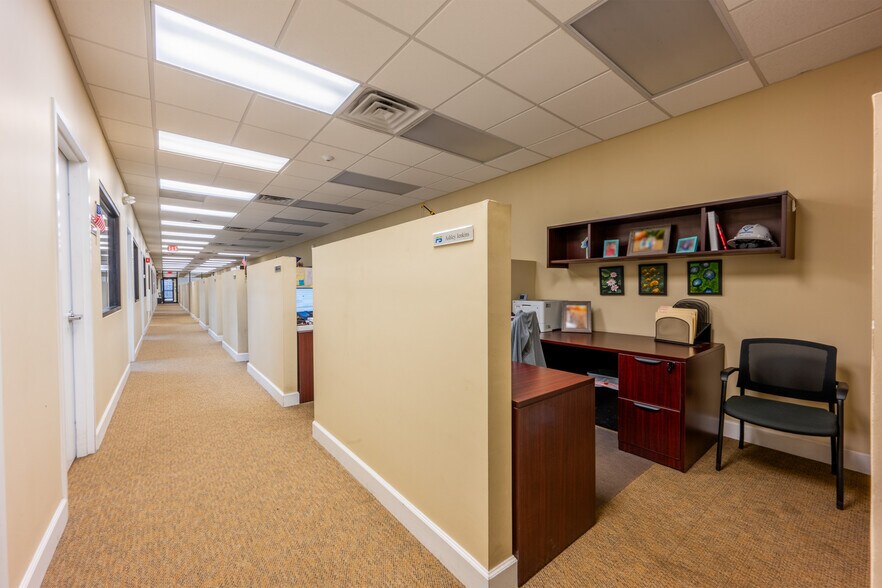 More Photos Of 6380 Phillips Hwy, Jacksonville Office For Lease