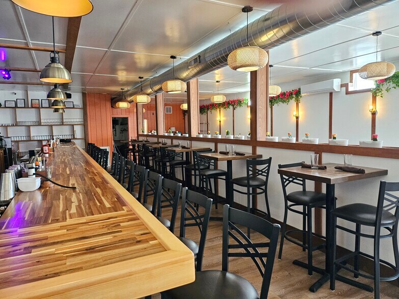 More Photos Of 10 McGillis Ave, Lake George Restaurant For Sale