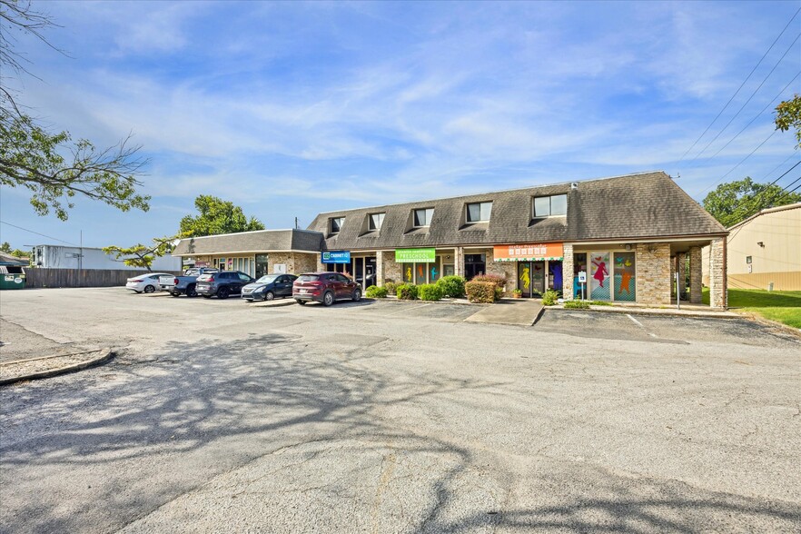 Primary Photo Of 8305 Hwy 71 W, Austin Storefront Retail Office For Sale