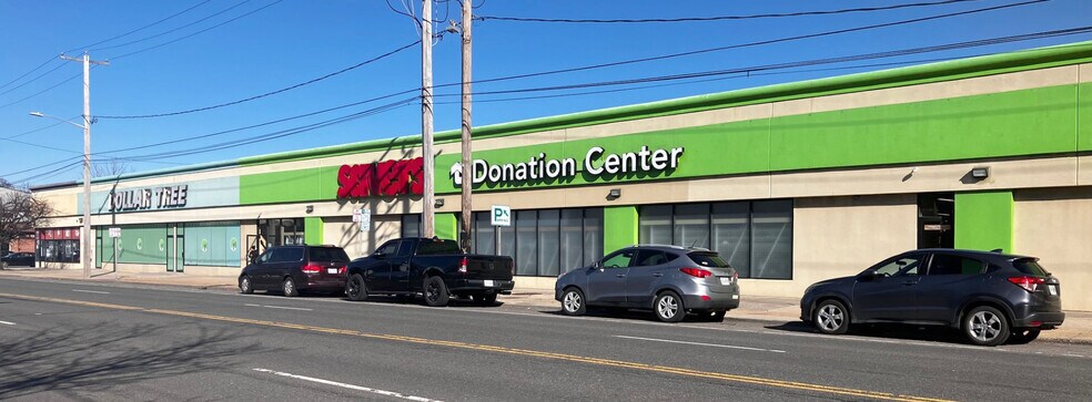More Photos Of 188-208 Hempstead Tpke, West Hempstead General Retail For Lease