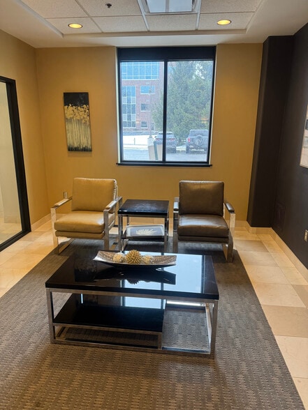 More Photos Of 822 Kumho Dr, Fairlawn Medical For Sale