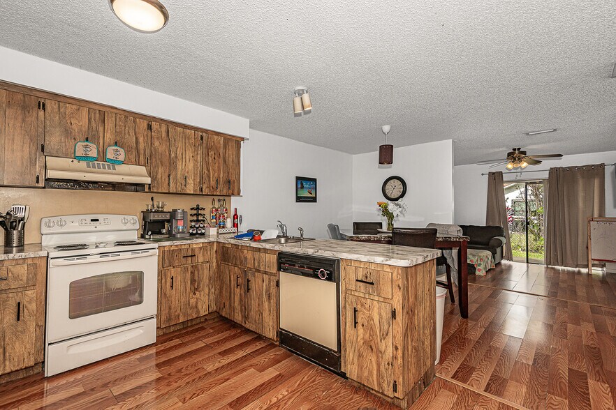 More Photos Of 3960 NW 110th Ave, Coral Springs Multifamily For Sale