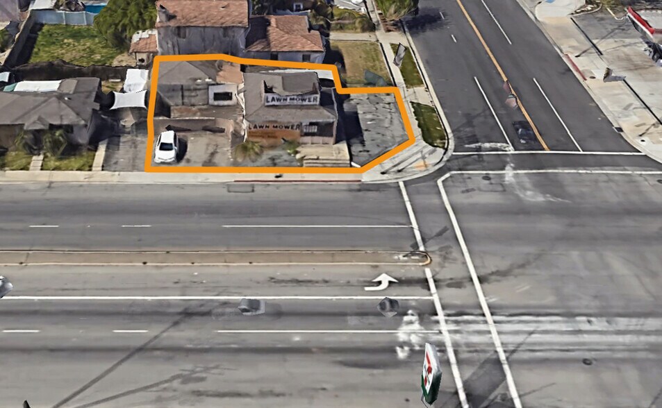 More Photos Of 8858 Flower St, Bellflower Freestanding For Lease