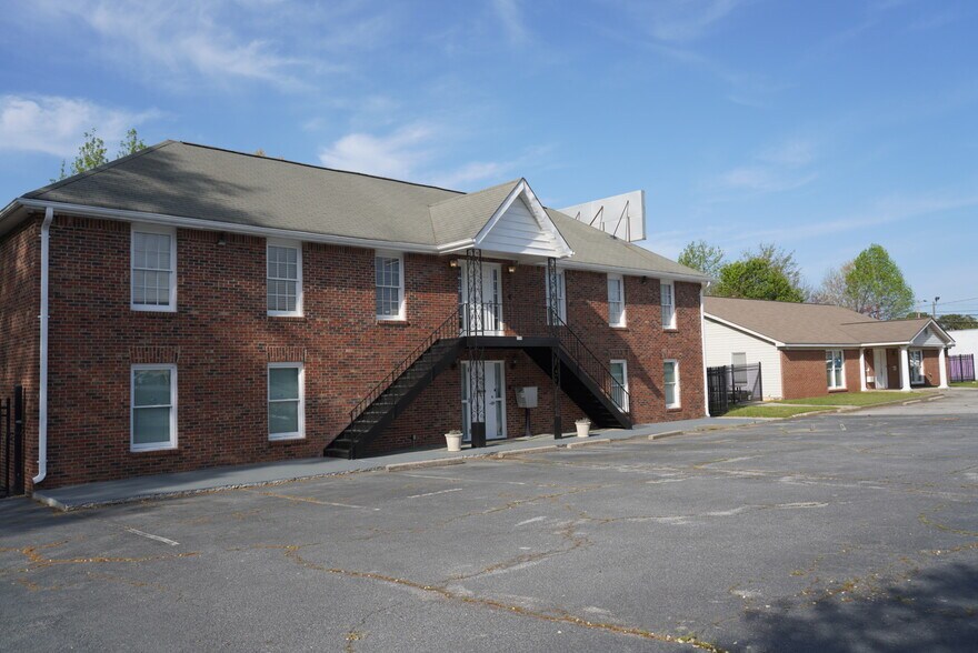 More Photos Of , Jonesboro Office For Sale