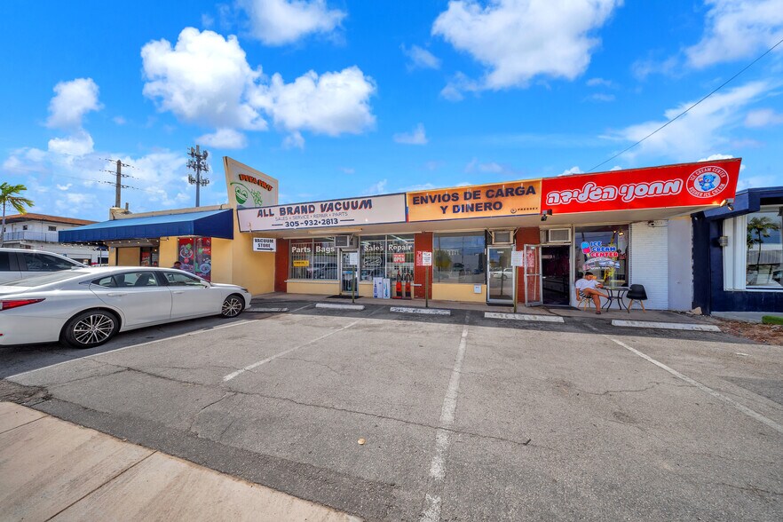 Primary Photo Of 18480-18484 W Dixie Hwy, North Miami Beach Unknown For Lease