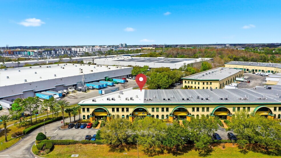 More Photos Of 6881 Kingspointe Pky, Orlando Flex For Sale