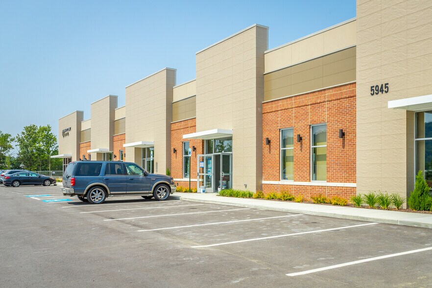 More Photos Of 5945 Elementary Way, Ooltewah Storefront Retail Office For Lease