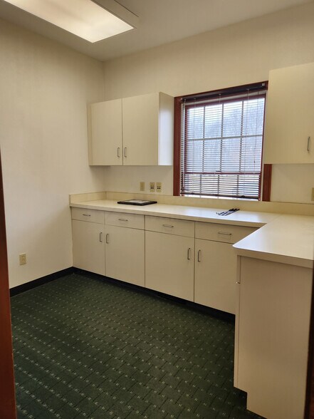 More Photos Of 1892 Georgetown Rd, Hudson Medical For Lease