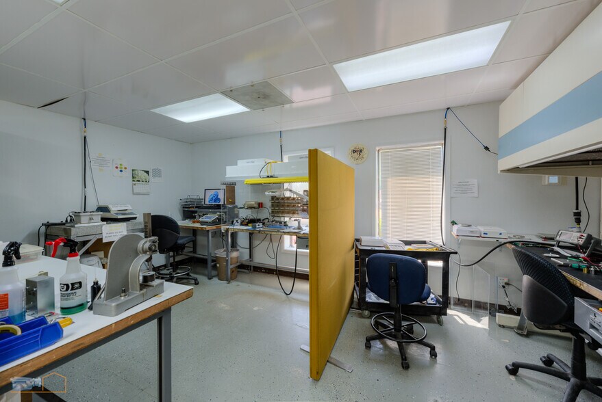 More Photos Of 5649 Arapahoe Ave, Boulder Flex For Sale