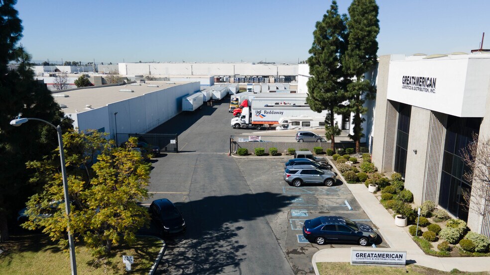 More Photos Of 13545-13565 Larwin Cir, Santa Fe Springs Warehouse For Lease