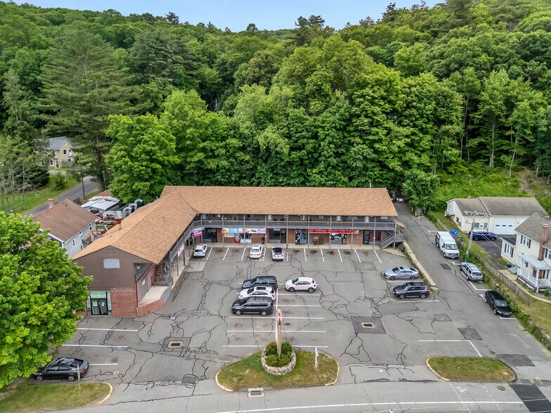 More Photos Of 300-310 S Main St, Thomaston Storefront For Sale
