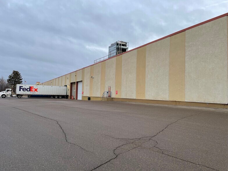 More Photos Of 14900 Technology Dr, Eden Prairie Manufacturing For Sale