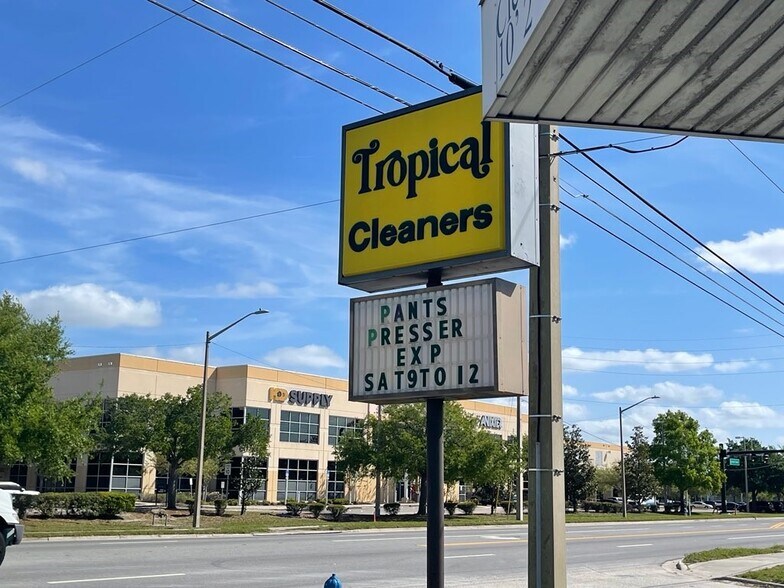 More Photos Of 4000 Old Winter Garden Rd, Orlando Freestanding For Sale