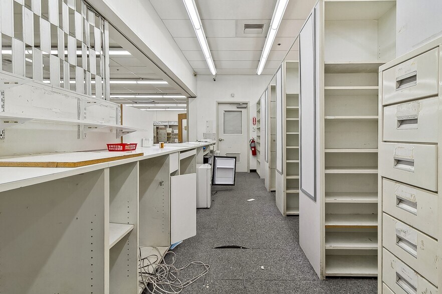More Photos Of 277 Fairfield Ave, Waterbury Freestanding For Lease