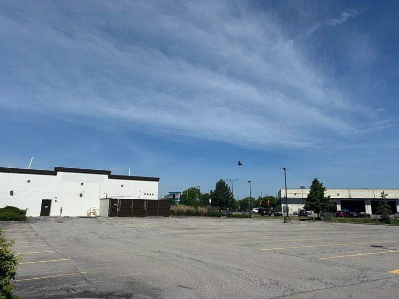 More Photos Of 3340 W Henrietta Rd, Henrietta Restaurant For Lease
