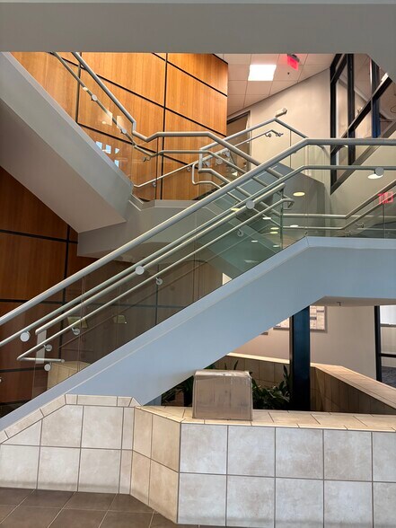 More Photos Of 3900 McCarty Ln, Lafayette Office For Sale