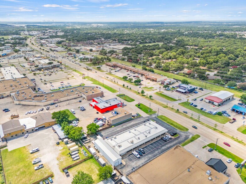 More Photos Of 2401 W Pioneer Pky, Pantego Unknown For Lease