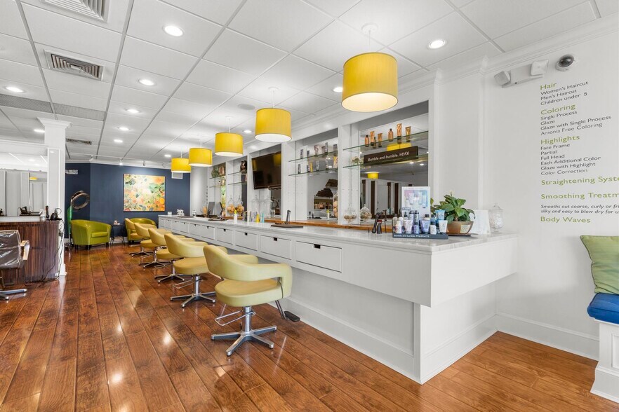 More Photos Of 420 Post Rd W, Westport Storefront For Sale