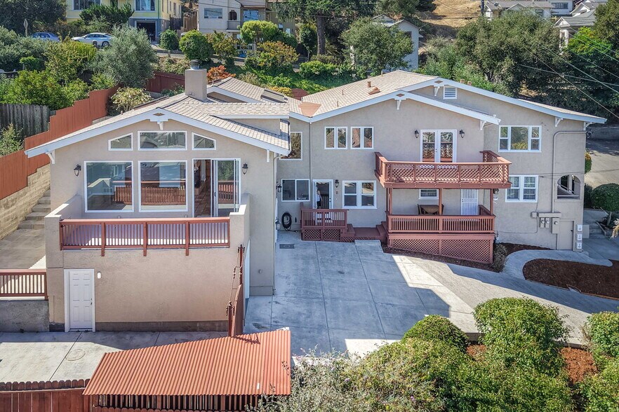 More Photos Of 1135 5th Ave, Crockett Apartments For Sale