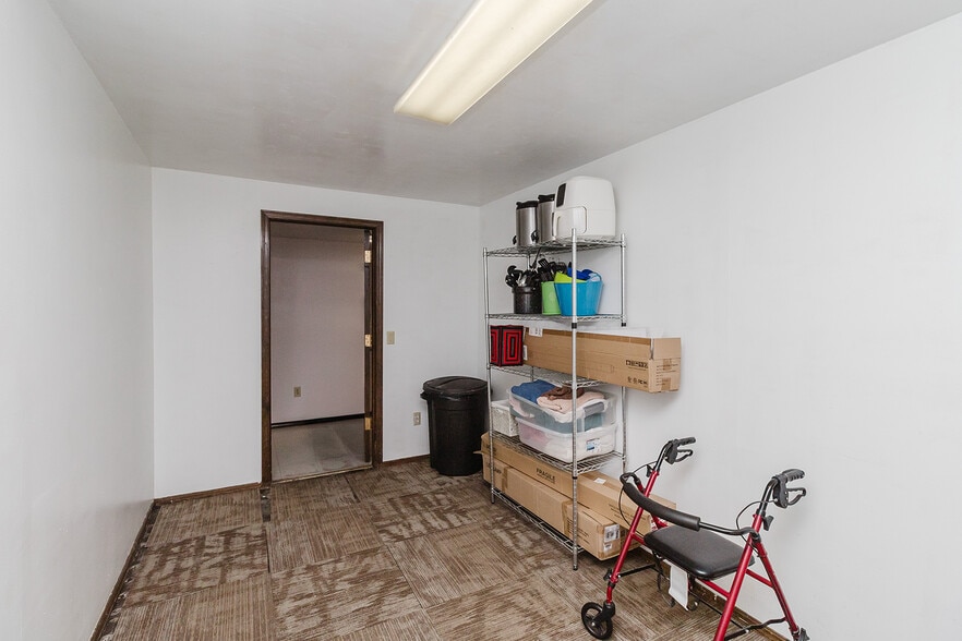 More Photos Of 1319 E 17th Ave, Hutchinson Religious Facility For Sale