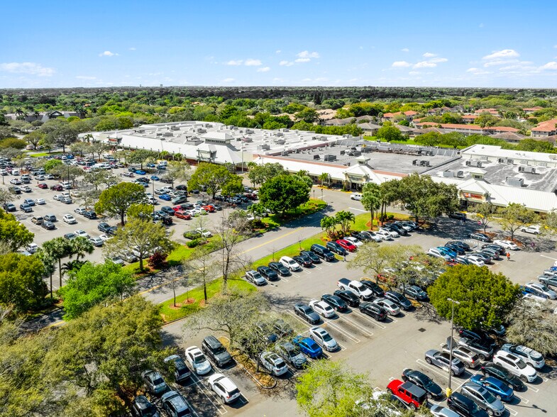More Photos Of 750-950 N University Dr, Coral Springs Storefront For Sale