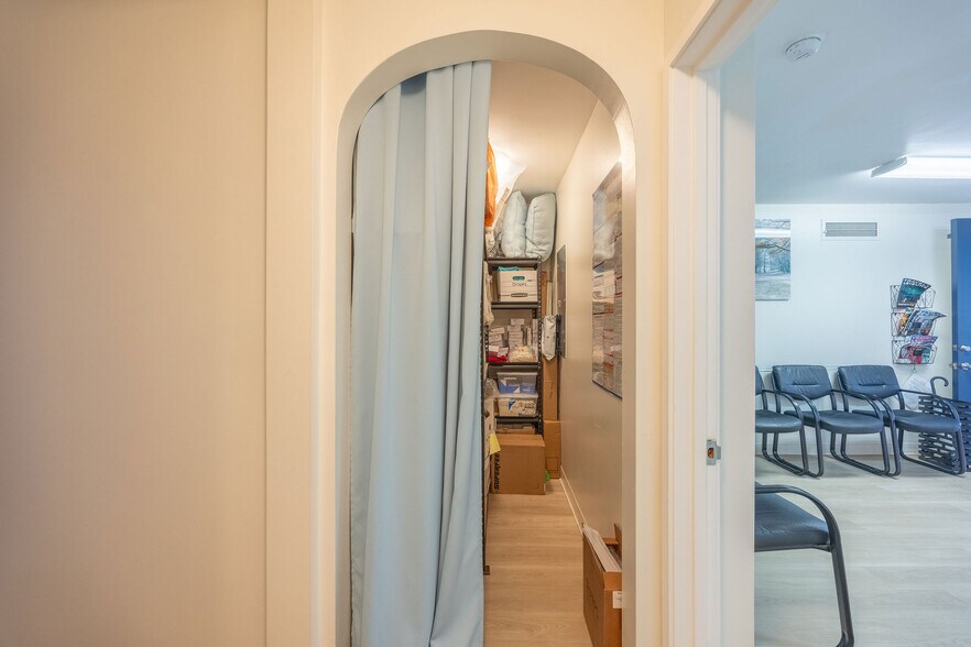 More Photos Of 667-669 Crespi Dr, Pacifica Medical For Sale