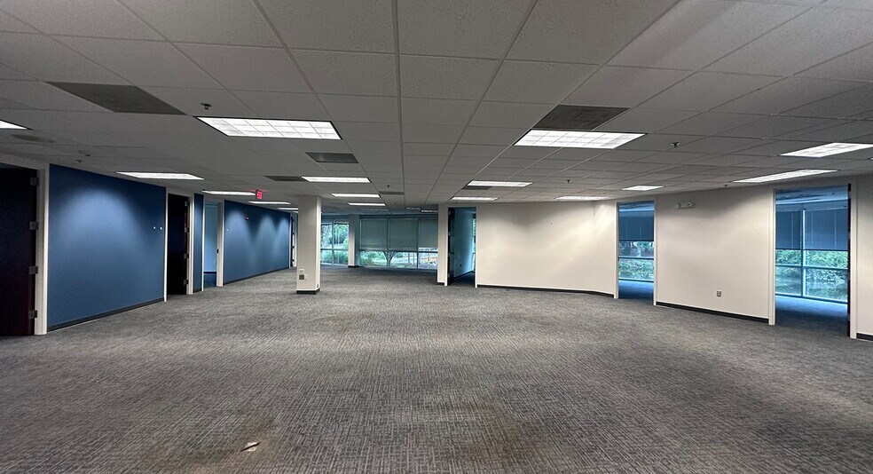 More Photos Of 4301 Dominion Blvd, Glen Allen Office For Lease