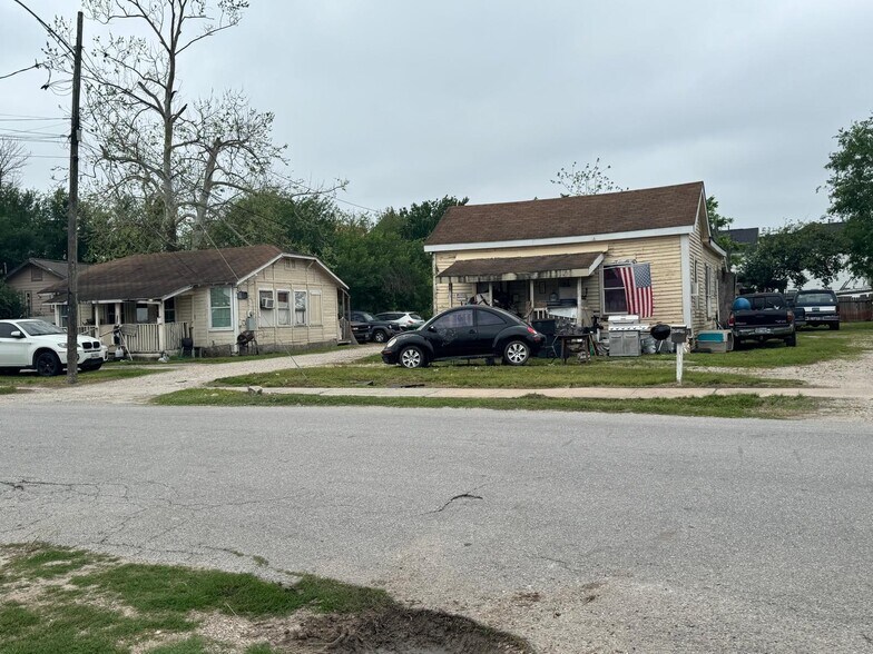 More Photos Of 4017 Robertson St, Houston Land For Sale
