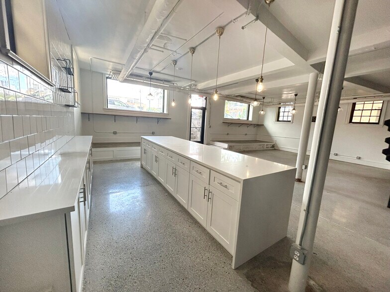 More Photos Of 4401-4417 2nd Ave, Detroit Apartments For Lease