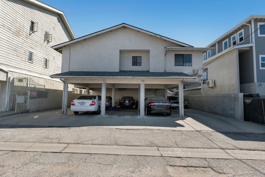 More Photos Of 8807 Canby Ave Ave, Northridge Apartments For Sale