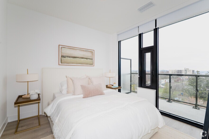 More Photos Of 500 Upper Wellington St, Hamilton Apartments For Lease