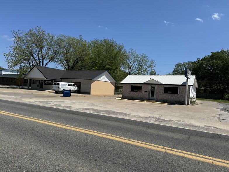 Primary Photo Of 1226 S Main St, Mcalester General Retail For Sale