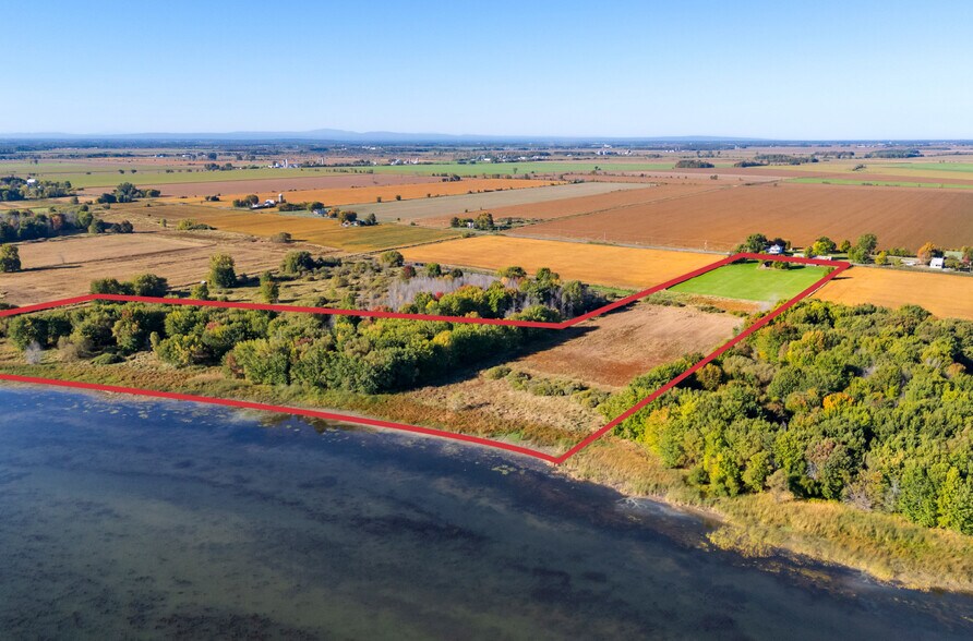 More Photos Of 1266 Rue Principale, Saint-Paul-de-l'Île-aux-Noix Land For Sale