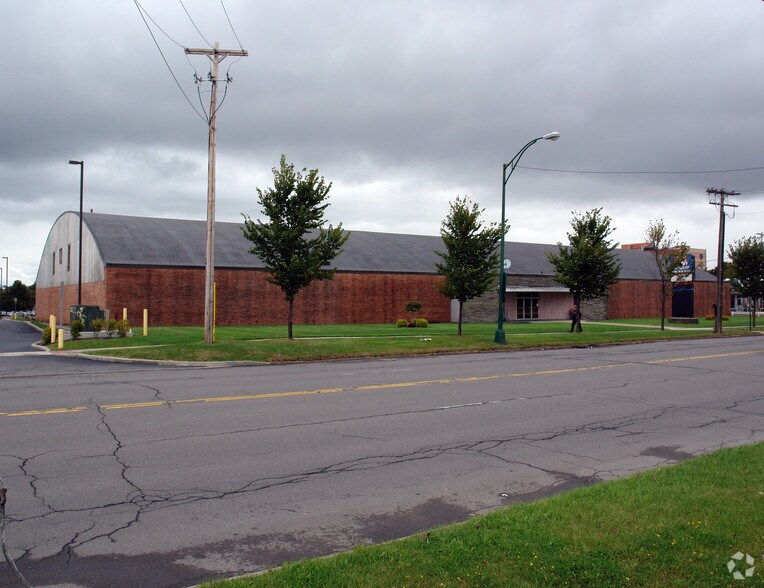 More Photos Of 1724 Genesee St, Utica Bowling Alley For Sale