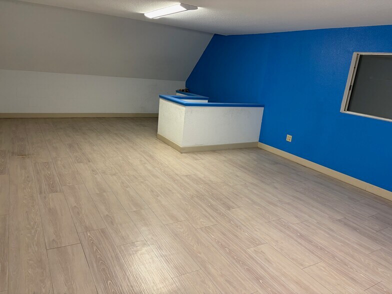 More Photos Of 495 Madera Ave, San Jose Service For Lease