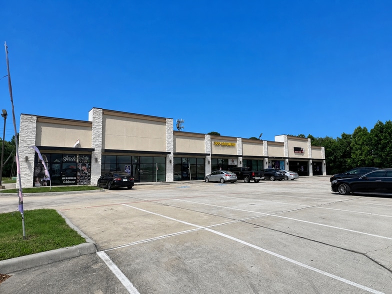 Primary Photo Of 6314 Fallbrook Dr, Houston Storefront For Lease